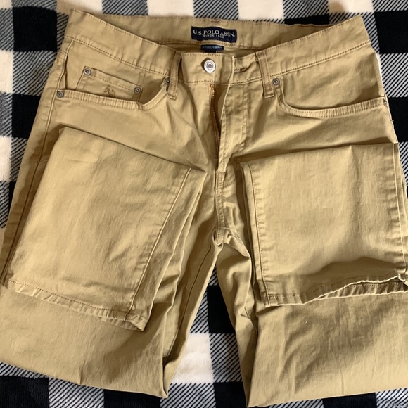 Khaki jeans 32x30 size on both. One brand new one worn 1 time for a dance. - Picture 5 of 5